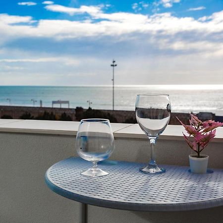 Poseidon Beach Apartment & Parking By Cadiz4Rentals Bagian luar foto