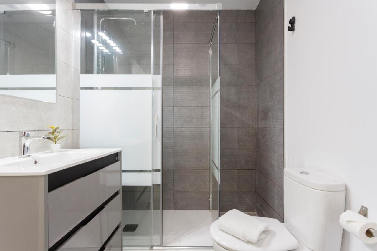 Poseidon Beach Apartment & Parking By Cadiz4Rentals Bagian luar foto