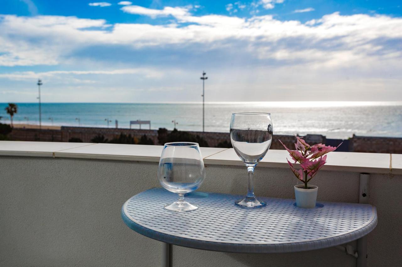 Poseidon Beach Apartment & Parking By Cadiz4Rentals Bagian luar foto